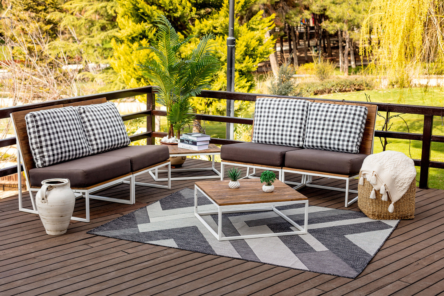 CHADE Outdoor Teppich I In & Outdoor Boho Wetterfest Teppich für den Balkon, Terrasse, Garten, Küche, Plegeleicht I Grau, Elfenbein